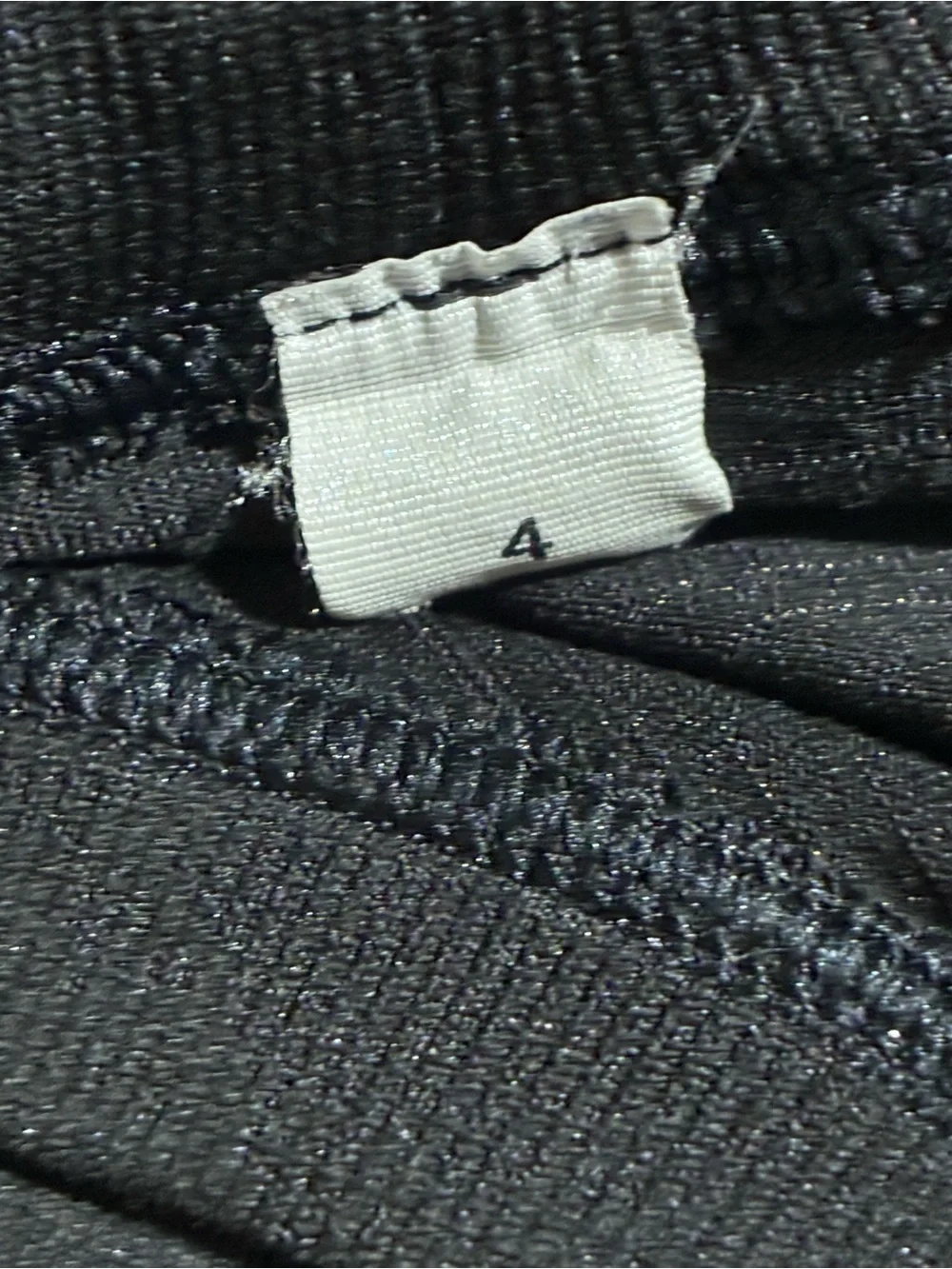 Lululemon Swiftly Tech 2.0 Long Sleeve Shirt Black Thumbholes Seamless